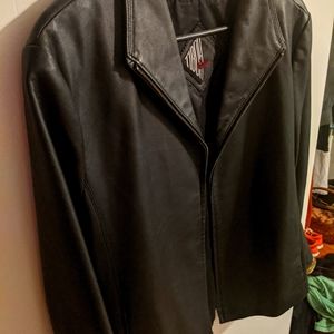 Tiboh leather jacket